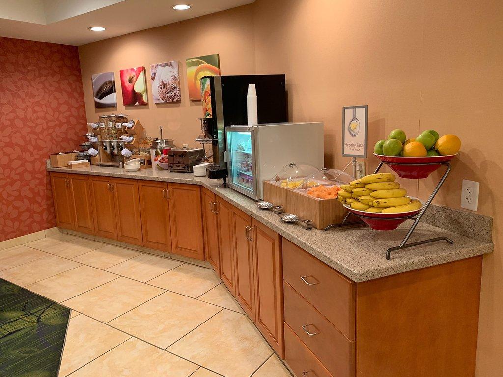 Country Inn & Suites By Radisson, Fayetteville I-95, Nc מראה חיצוני תמונה