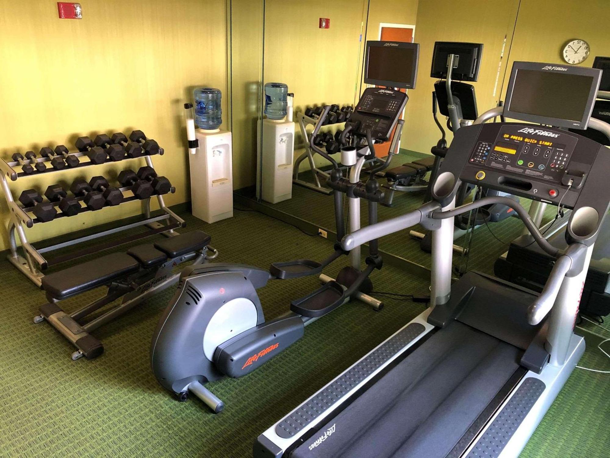 Country Inn & Suites By Radisson, Fayetteville I-95, Nc מראה חיצוני תמונה