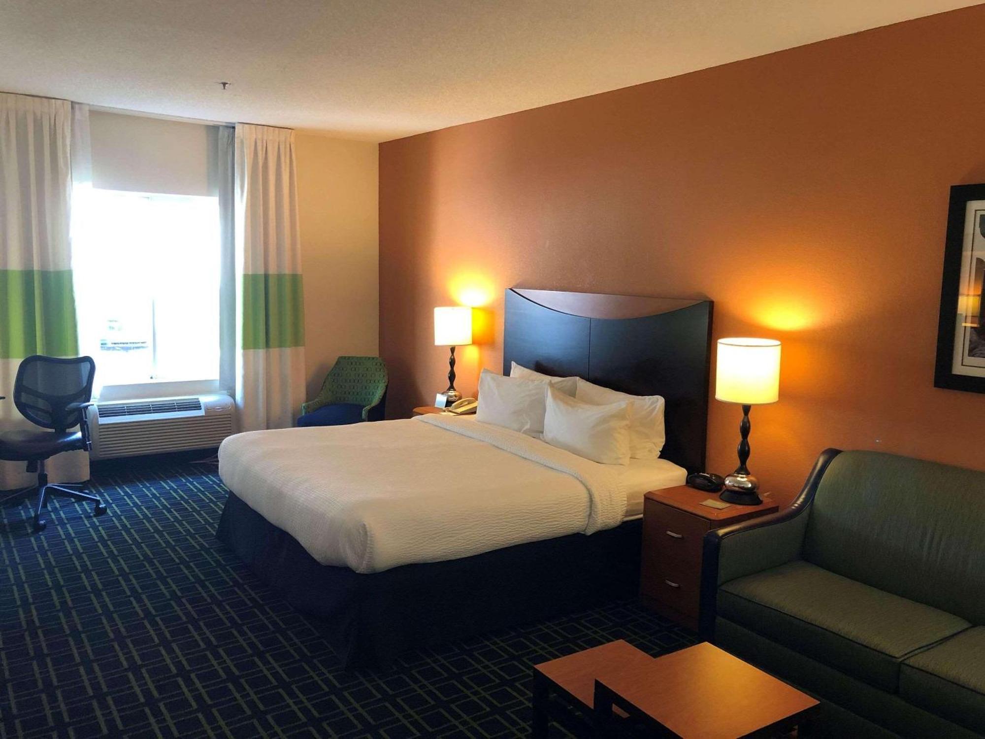 Country Inn & Suites By Radisson, Fayetteville I-95, Nc מראה חיצוני תמונה