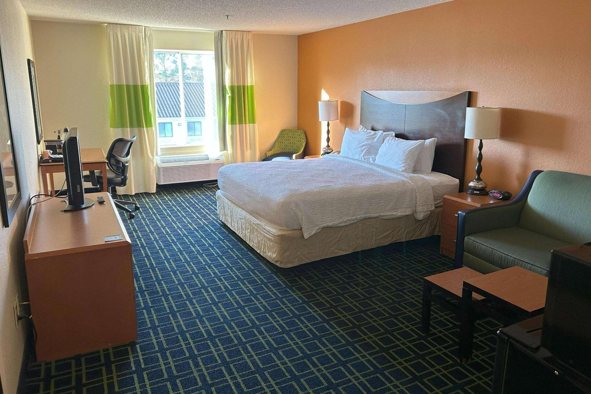 Country Inn & Suites By Radisson, Fayetteville I-95, Nc מראה חיצוני תמונה