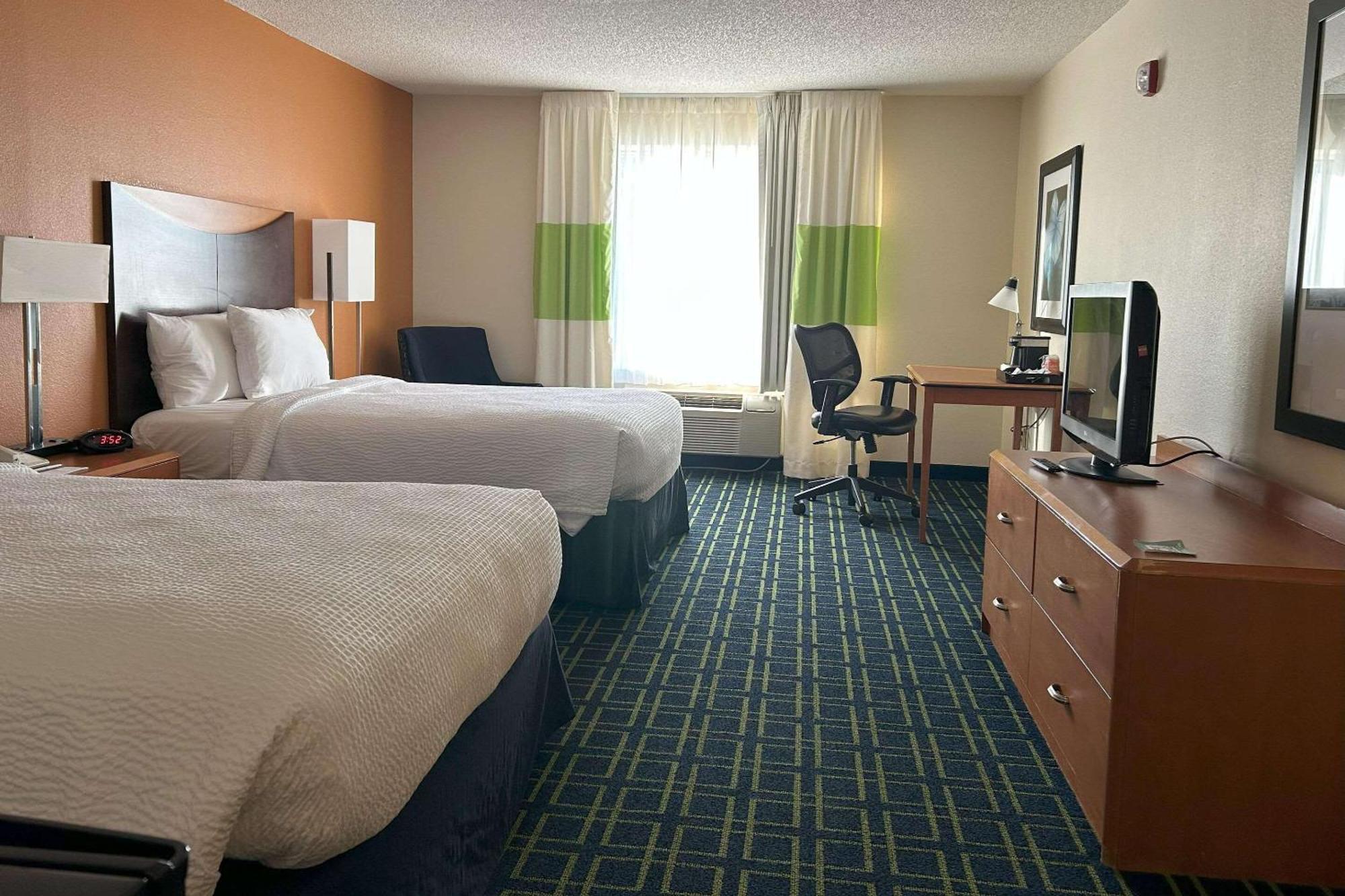 Country Inn & Suites By Radisson, Fayetteville I-95, Nc מראה חיצוני תמונה