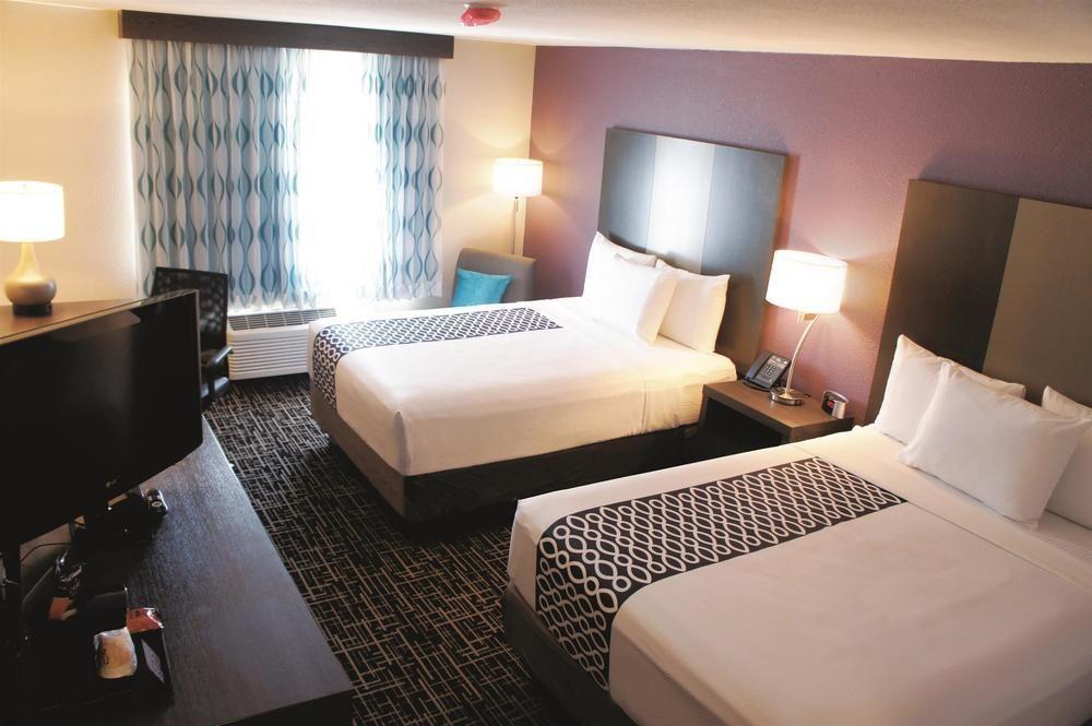 Country Inn & Suites By Radisson, Fayetteville I-95, Nc מראה חיצוני תמונה