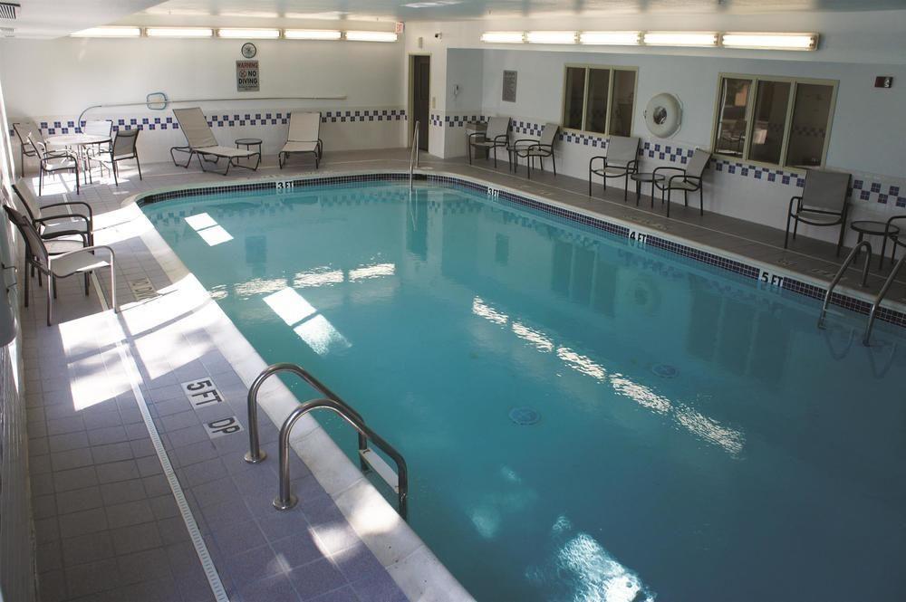 Country Inn & Suites By Radisson, Fayetteville I-95, Nc מראה חיצוני תמונה