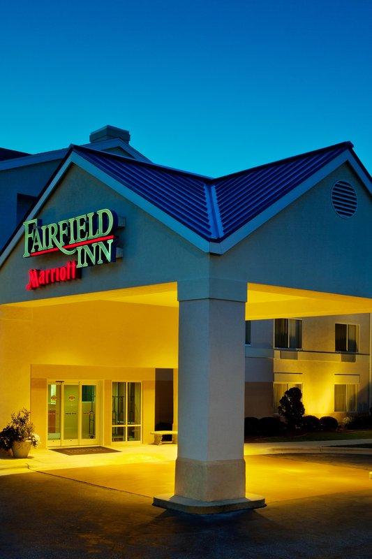 Country Inn & Suites By Radisson, Fayetteville I-95, Nc מראה חיצוני תמונה